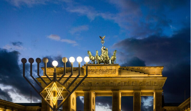 How Berlin Turned a Former Checkpoint Into a Hanukkah Landmark